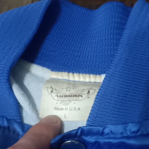 Bomber Jacket - Picture 4 of 5